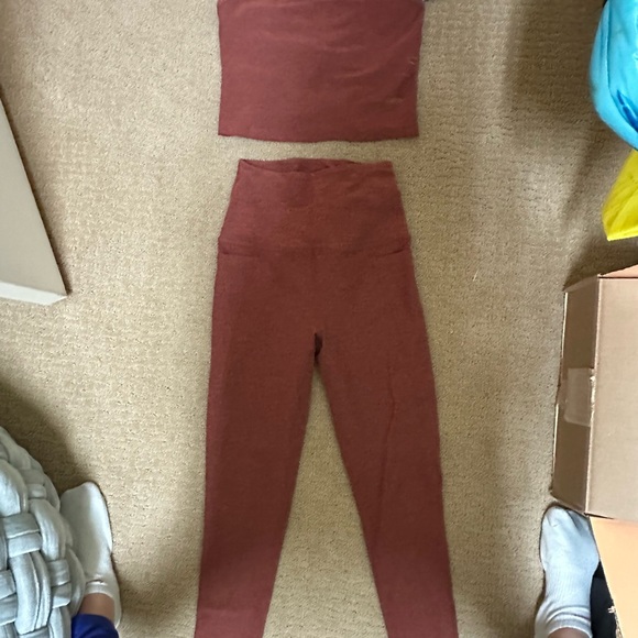 Beyond Yoga Rust Set - Picture 8 of 9